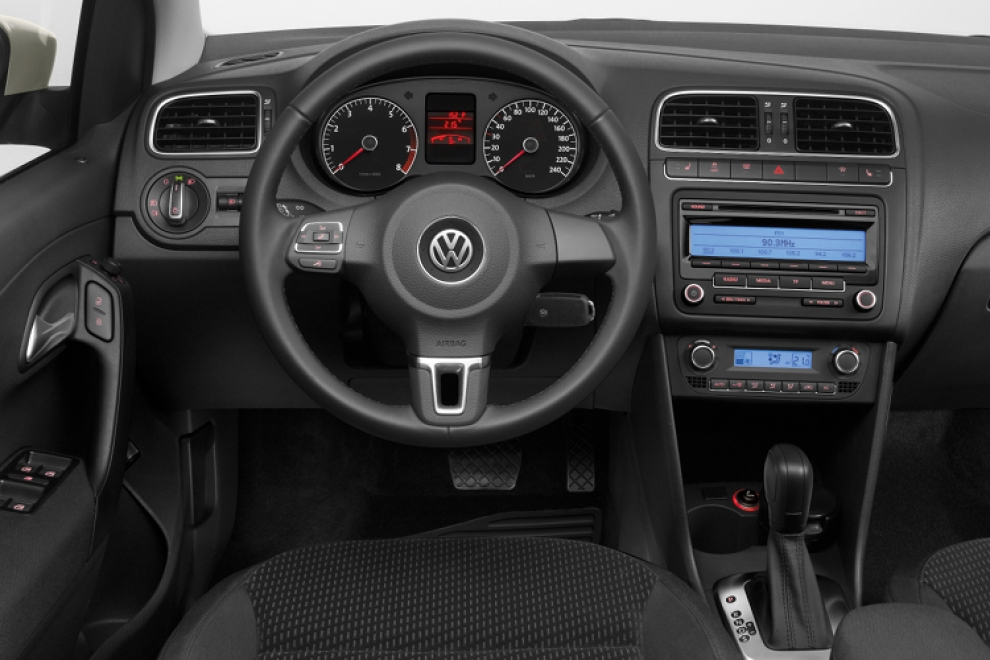 Volkswagen Polo Sedan 