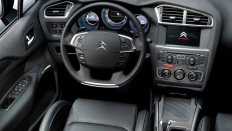   Citroen C4  / 1.6 .