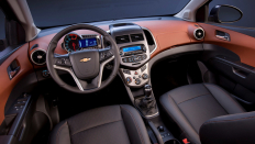   Chevrolet Aveo  LT / 