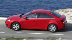   Chevrolet Cruze  LS / 