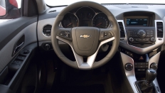 Фото салона Chevrolet Cruze (Шевроле Круз) Седан / LT<br><span> 1.6 / 109 л.с. / Автомат (6 ст.) / Передний привод</span>