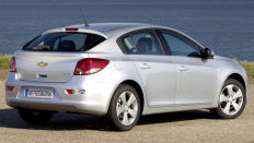   Chevrolet Cruze  /  / 1.8 . / 141 .. / 