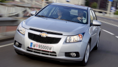   Chevrolet Cruze  LS /  / 1.6 . / 109 ..