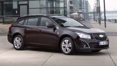   Chevrolet Cruze  / 1.8 .