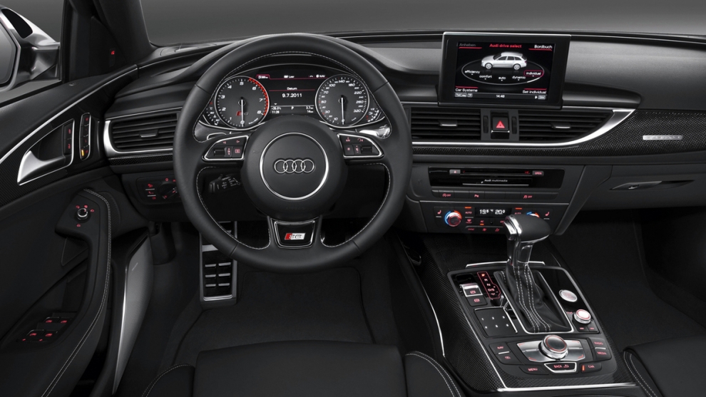  Audi S6 