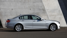 Фото экстерьера BMW 5-series (БМВ 5 серии) / Базовая<br><span> 4.4 / 462 л.с. / Автомат (8 ст.) / Полный привод</span>