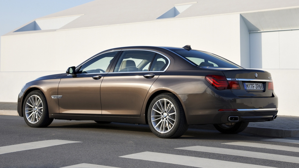  BMW 7-series