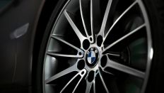   BMW 7-series /  / 3.0 . / 320 ..