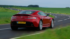  Aston Martin V12 Vantage