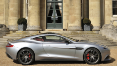  Aston Martin Vanquish