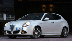   Alfa Romeo Giulietta Progression / 