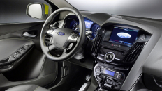   Ford Focus SYNC Edition / 