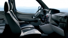 Фото салона Fiat Doblo Panorama (Фиат Добло Панорама) / Active+<br><span> 1.4 / 77 л.с. / Механика (5 ст.) / Передний привод</span>