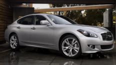   Infiniti M M25 Premium