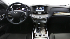   Infiniti M M37 Sport