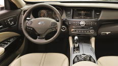   Kia Quoris Premium / 3.8 .