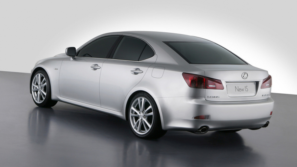 ���� Lexus IS