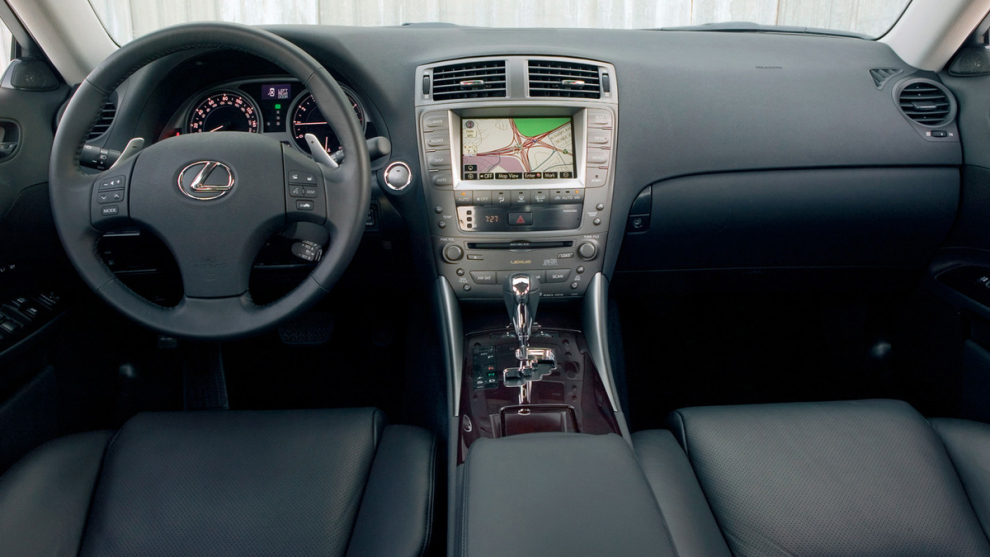 ���� Lexus IS