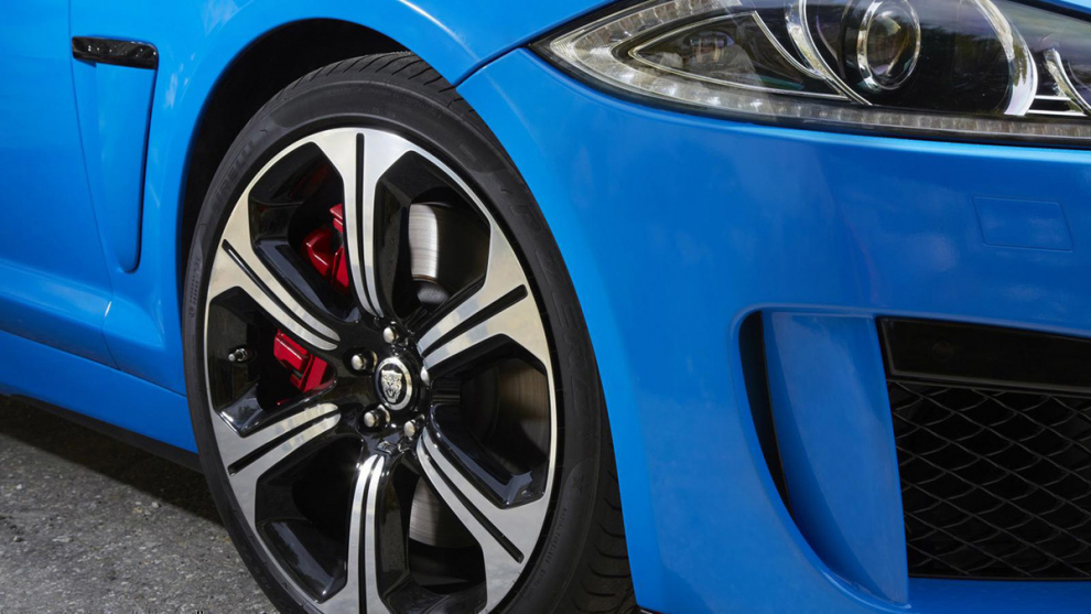 ���� Jaguar XFR-S
