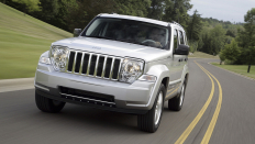   Jeep Cherokee Jet / 