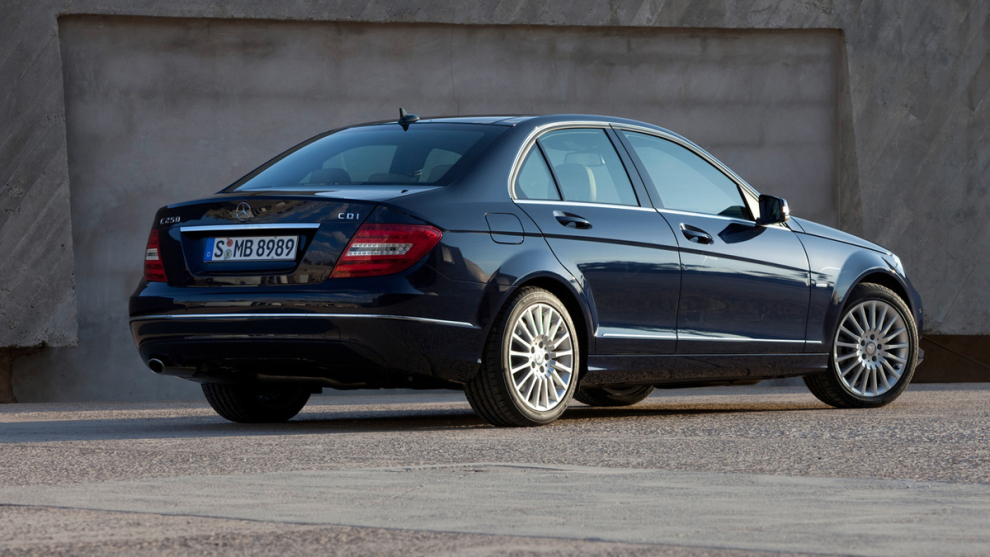  Mercedes-Benz C- 