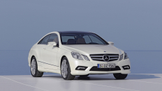   Mercedes-Benz E- 