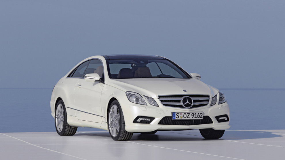  Mercedes-Benz E-