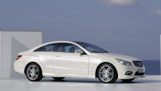   Mercedes-Benz E- 