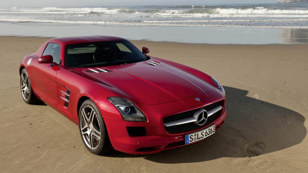  Mercedes-Benz SLS AMG