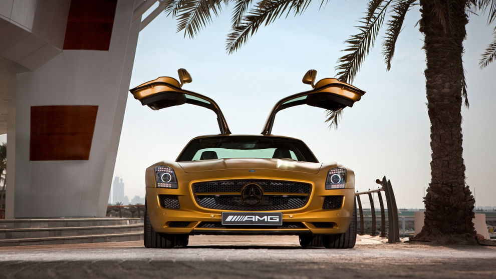  Mercedes-Benz SLS AMG