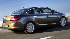   Opel Astra  COSMO / 