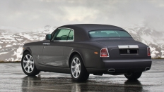 Фото экстерьера Rolls-Royce Phantom купе