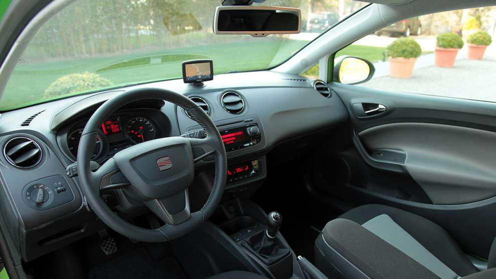 ���� SEAT Ibiza