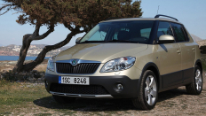   Skoda Fabia Ambition /  / 1.6 . / 105 .c. / 