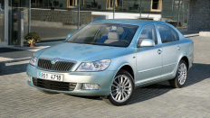 Foto exteriéru Škoda Octavia Elegance / benzín / 1.8l. / automatické