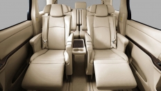   Toyota Alphard Executive Lounge