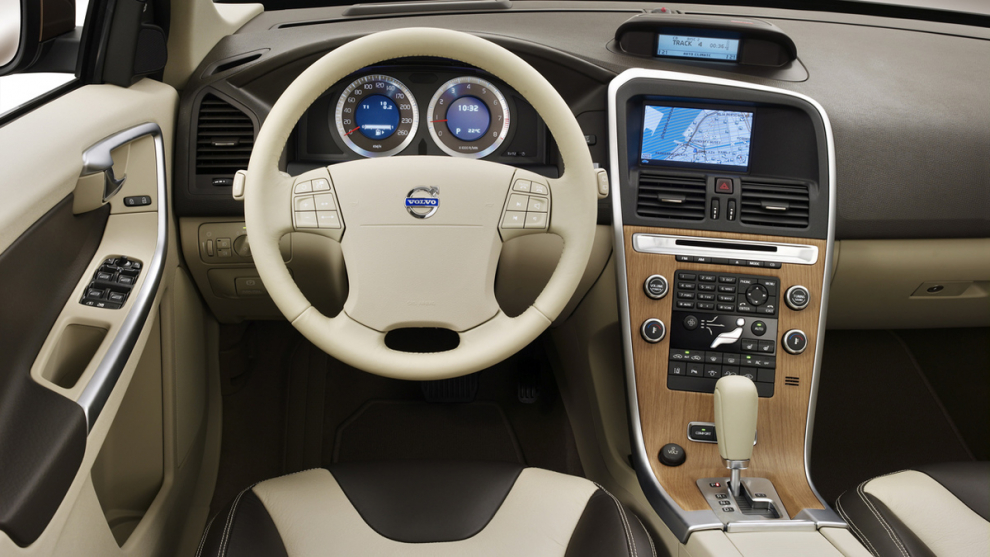 ���� Volvo XC60