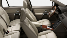   Volvo XC90 D5 AWD  7  R-Design