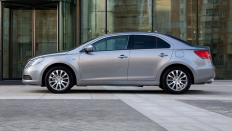   Suzuki Kizashi