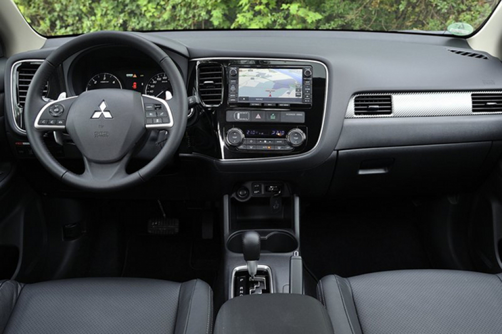 Mitsubishi Outlander 