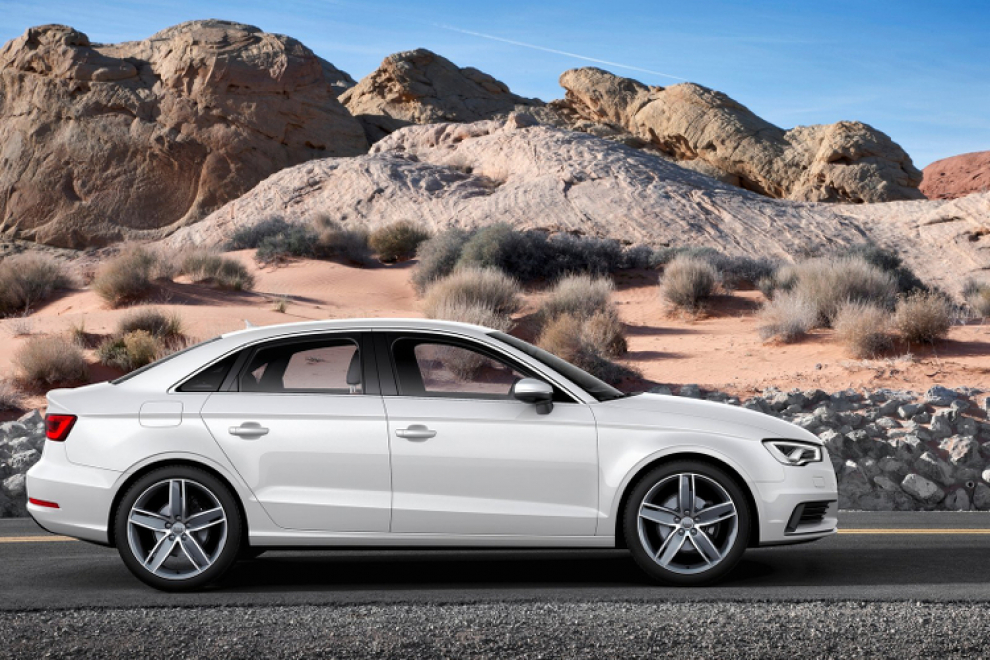 седан Audi A3