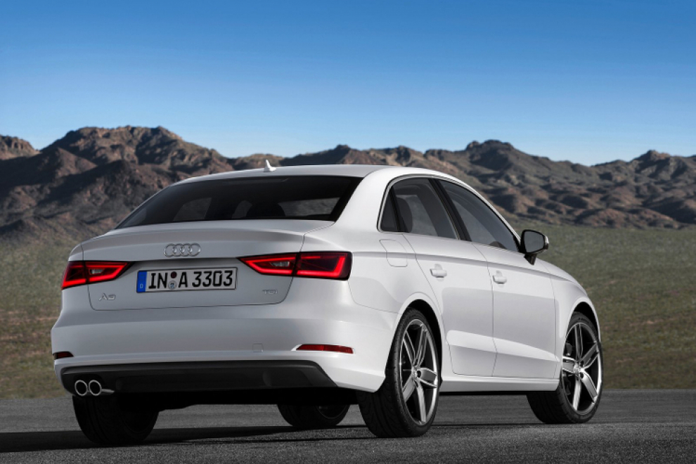седан Audi A3