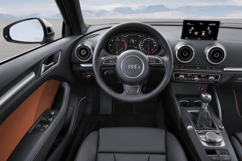 седан Audi A3