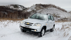   Chevrolet Niva ( ) / GLC<br><span> 1.7 / 80 .. /  (5 .) /  </span>