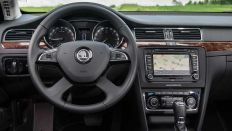   Skoda Superb  /  