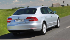  Skoda Superb 