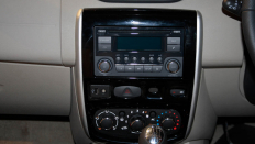   Nissan Terrano  Elegance / 