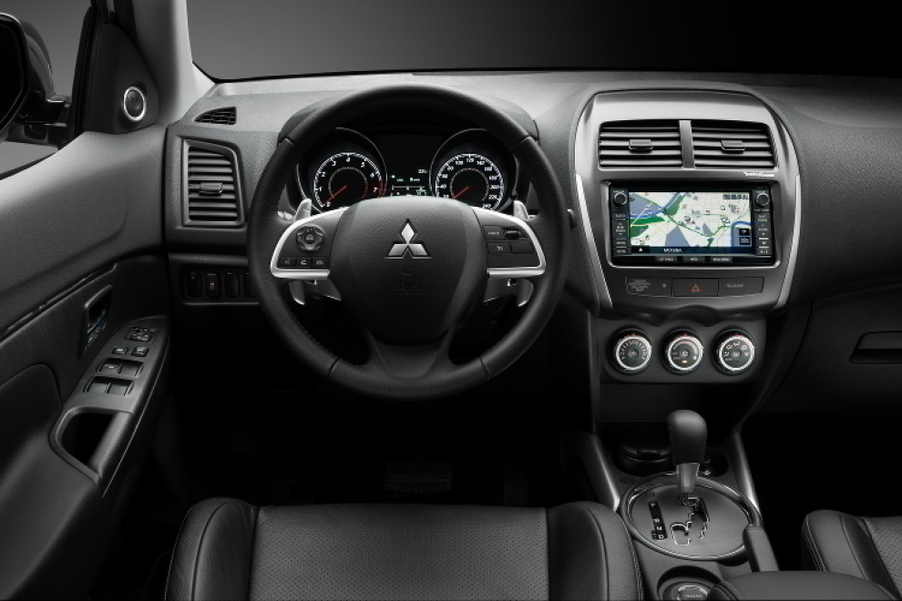 Салон Mitsubishi ASX 2013 кроссовер