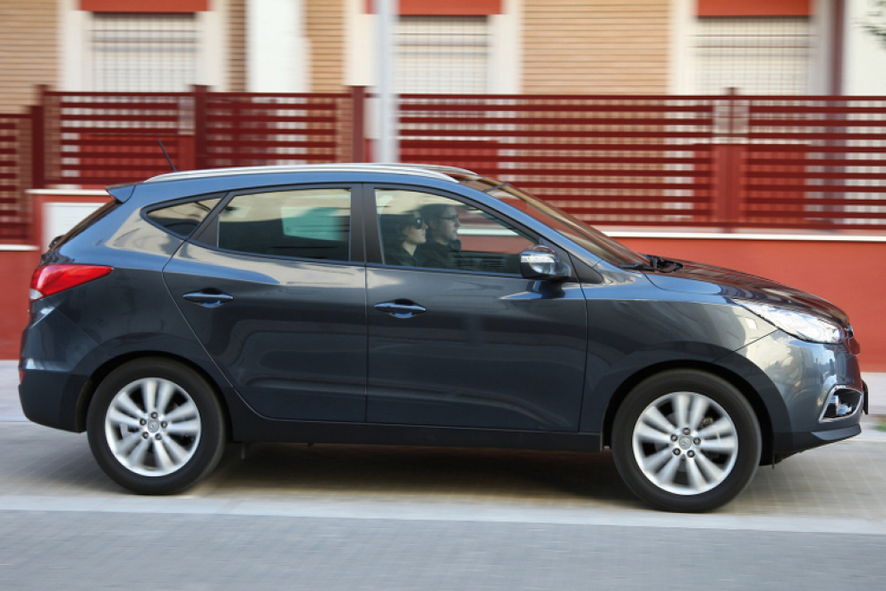 Hyundai ix35 2010 кроссовер