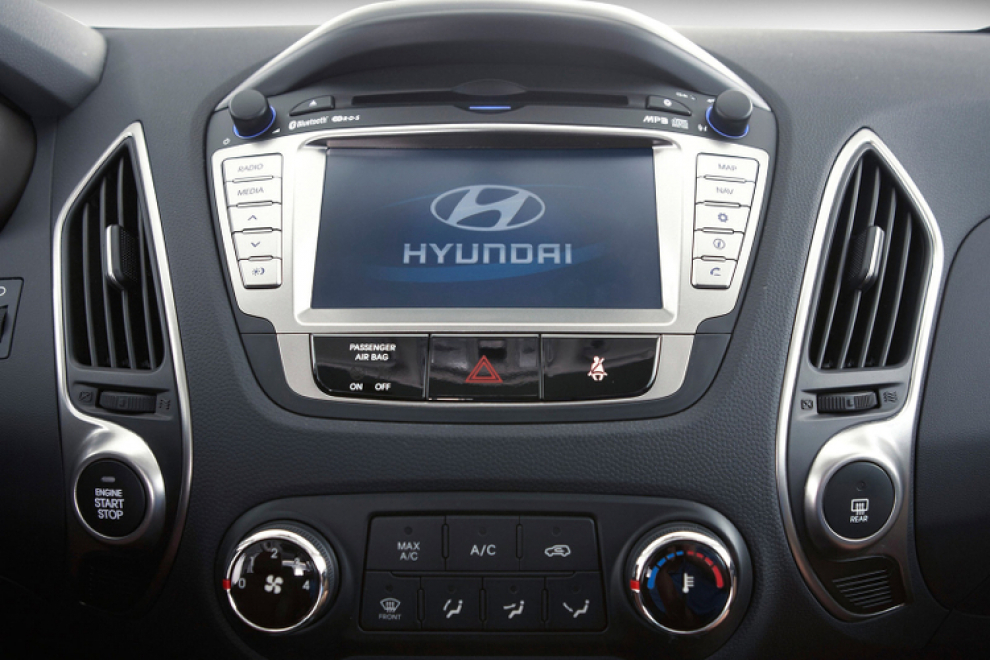 Салон Hyundai ix35 2010 кроссовер